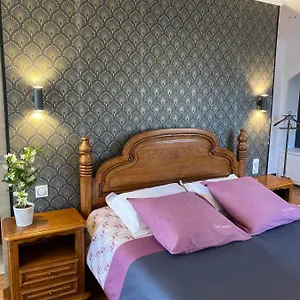https://la-provencale.hotels-rhonealpes.com