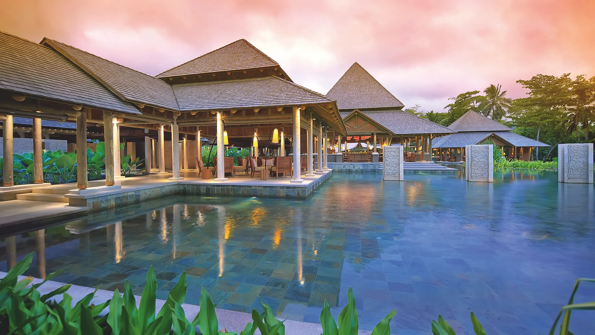 Hotel Constance Ephelia Port Glaud 5*,